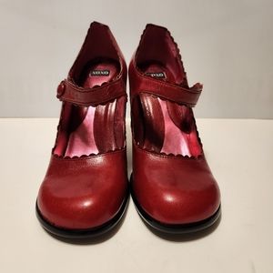 XOXO, 8.5, Red Round toe heels